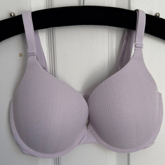 Victoria's Secret 32DD T-Shirt Push--Up, Full Coverage Bra Lavendar Pointelle - Picture 2 of 10